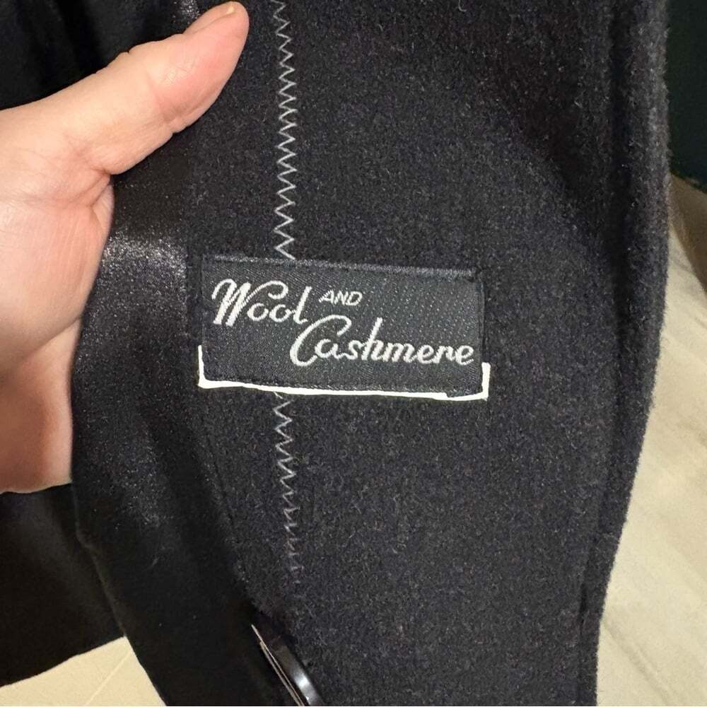 Women's Jay Brand Cashmere and Wool Black Coat size 6/ luxury/ old money